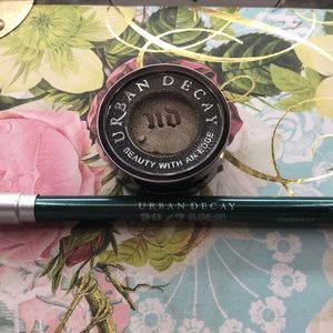 5 for $20!! Urban Decay Eye Bundle